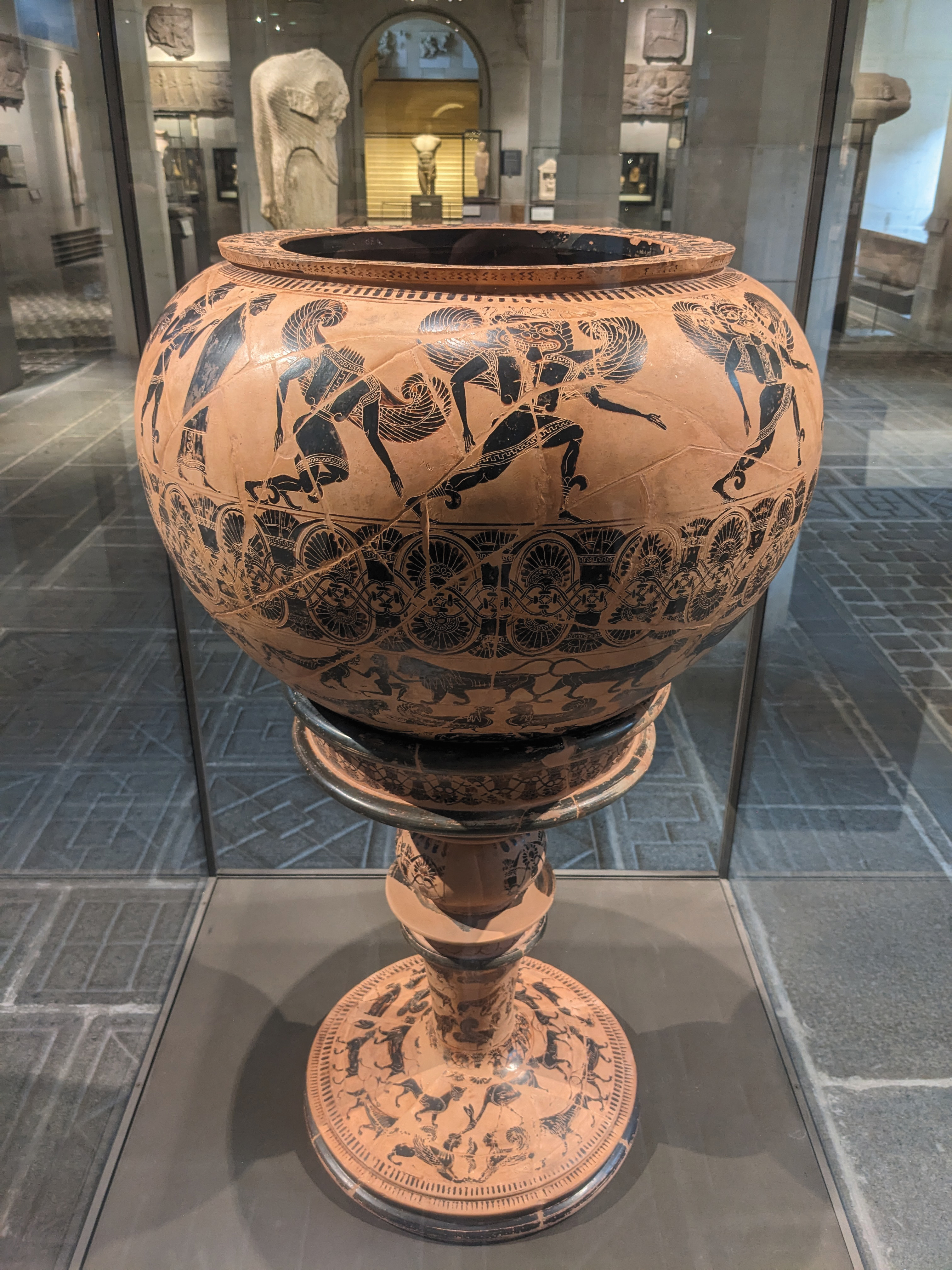 《戈耳工画家恐龙式混酒器》